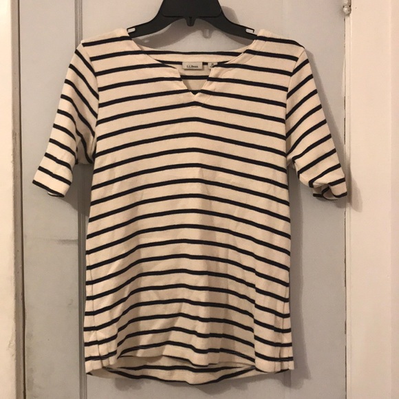 L. L Bean short sleeve shirt - Picture 1 of 4